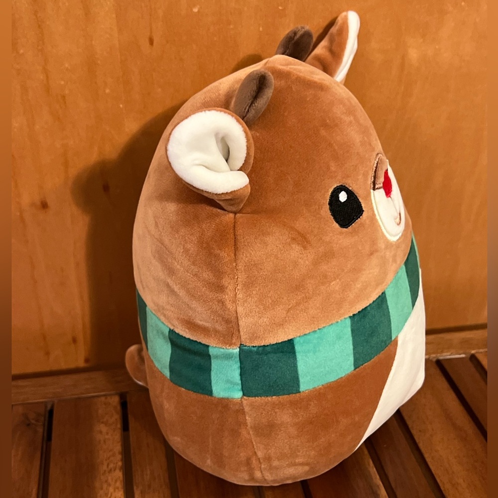 NWT 8” Rudolph the Red Nose Reindeer Squishmallow Christmas scarf deer doe scarf - Picture 4 of 5